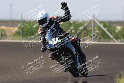 media/Sep-20-2025-TrackDaz (Sat) [[27f0cde673]]/C Group/240pm (Turn 9)/